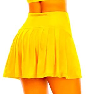 Yellow tennis or golf skirt
